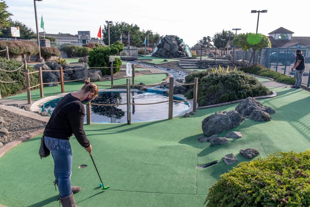 Emerald Dolphin Inn & Mini Golf Fort Bragg Zewnętrze zdjęcie